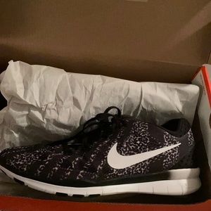 Nike free 5.0 training sneakers , Womens 8.5